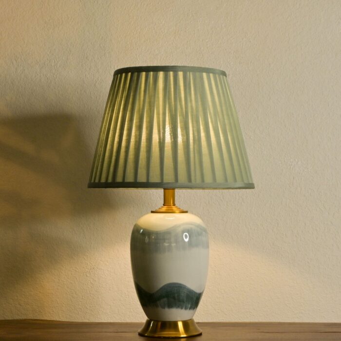 Elegant Ceramic Table Lamp with Pleated Shade – Modern Classic Bedside Lamp with Gold Base