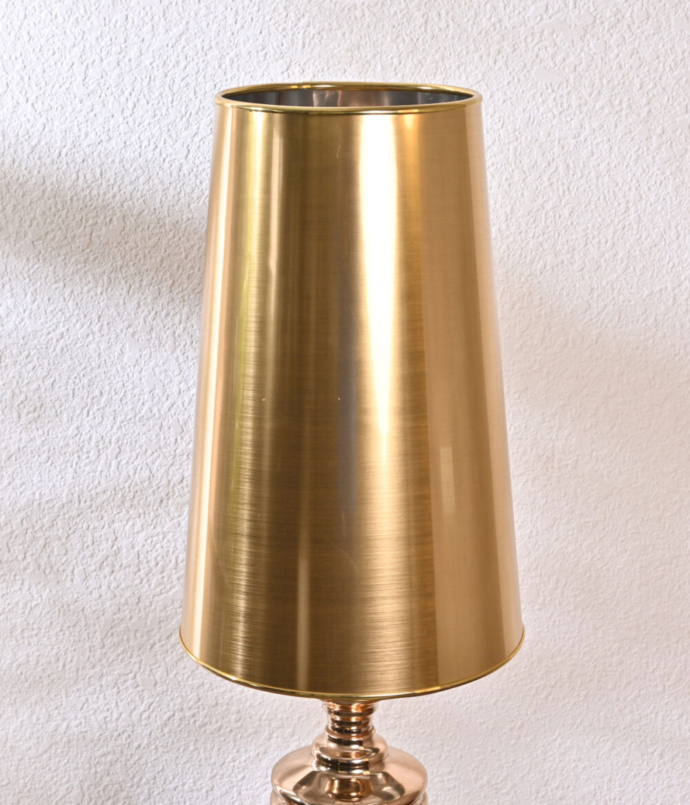 Luxury Gold Metal Table Lamp with Polished Brass Finish – Modern Decorative Accent Light for Living Room, Bedroom, Office - Image 4