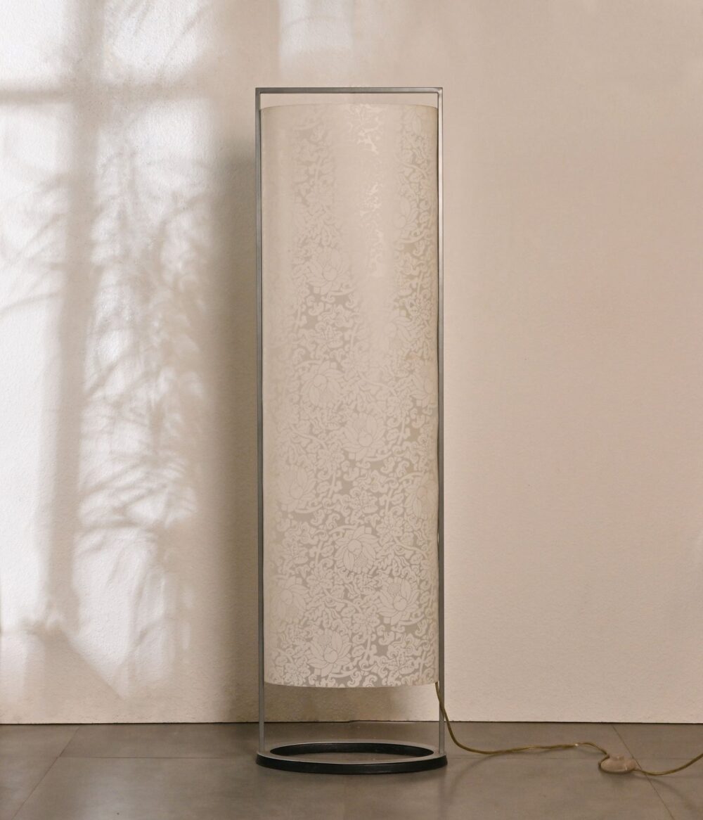 Modern Floral Pattern Cylinder Floor Lamp – Minimalist Standing Light with Elegant Soft Glow for Living Room, Bedroom, or Office